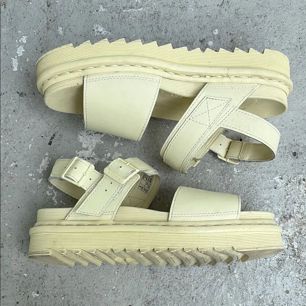 Dr Martens Voss Mono sandals